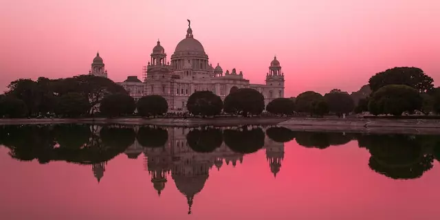 What are the best life coach training setups in India?