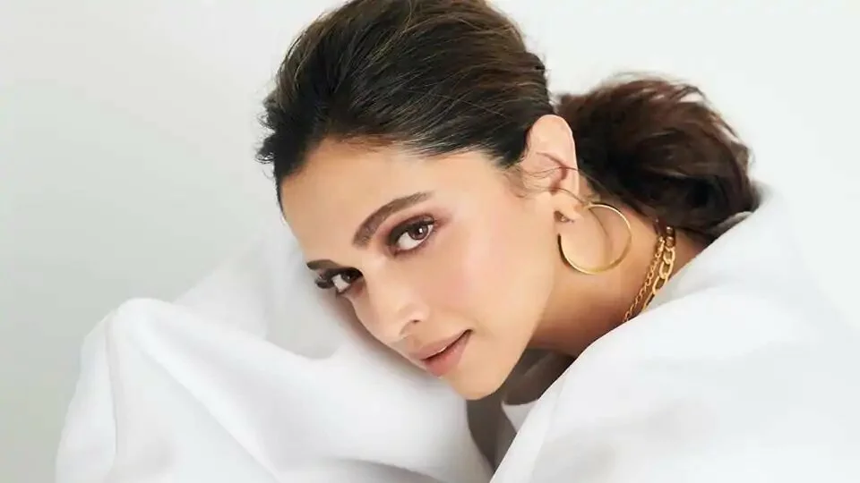 Padmaavat actor Deepika Padukone, Bollywood’s flag bearer for mental health has taken to her Instagram to share her curated wellness guide for people struggling during the COVID-19 pandemic.