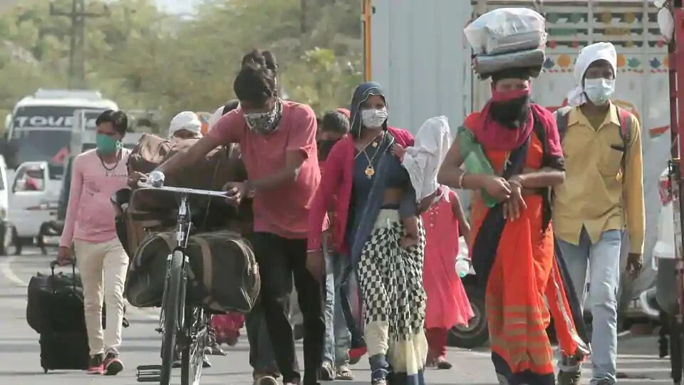 Migrant workers leave for their native state, during lockdown, in Jaipur.