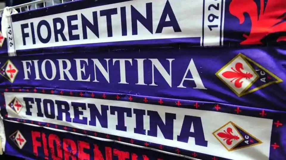 Soccer Football - Serie A - Fiorentina v Inter Milan - Stadio Artemio Franchi, Florence, Italy - December 15, 2019 General view of Fiorentina scarves outside the stadium before the match REUTERS/Jennifer Lorenzini