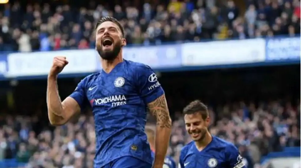 Striker Olivier Giroud pens one-year contract extension with Chelsea