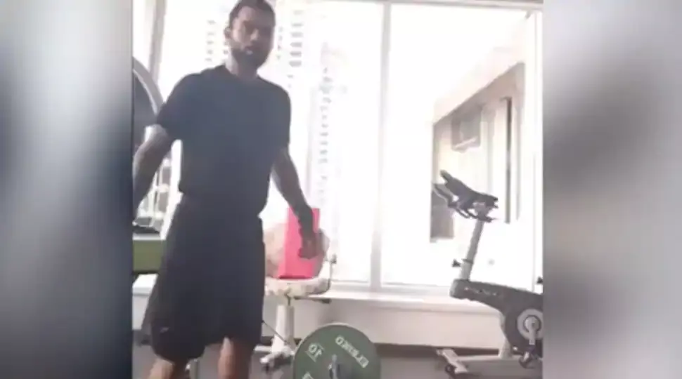 Watch - Virat Kohli shares video doing weightlifting, leaves AB De Villiers in awe