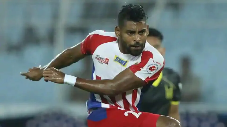 Roy Krishna kick for goal during match 6 of the Indian Super League ( ISL ) between ATK and Hyderabad FC.