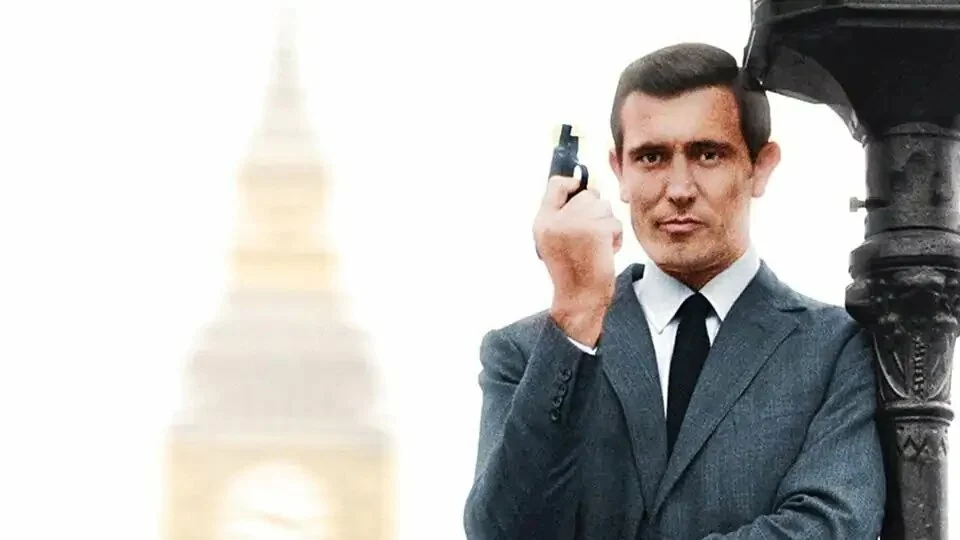 George Lazenby played James Bond just once.