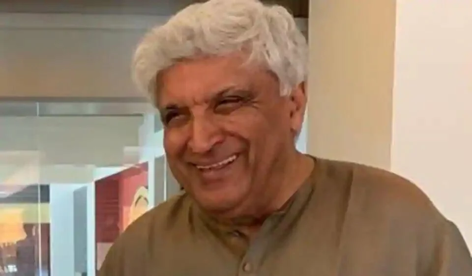 Javed Akhtar took a jibe at news channels over their sidelining of the farmers’ protests.